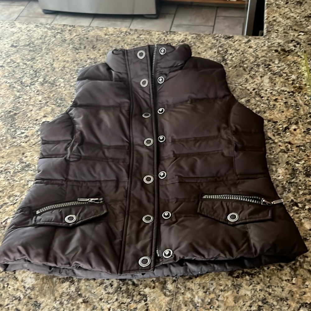 Women’s Eddie Bauer, Premium Quality, Goose Down Vest - Size Medium